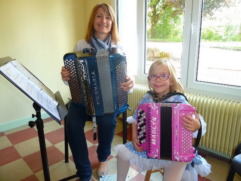 Stéphanie METHOT Cours d'accordéon